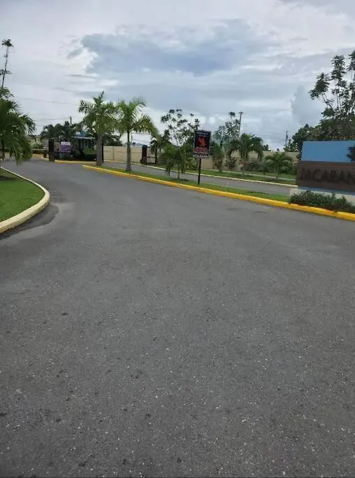 Jacaranda Gated Calm Apartman Sydenham Pen Jamaica