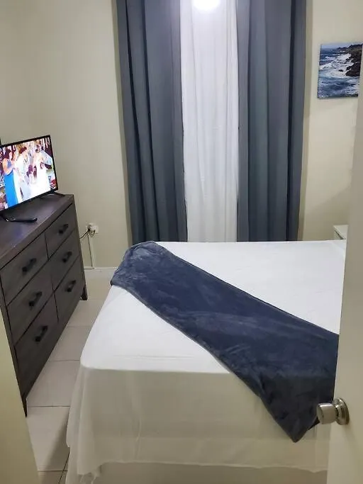 Jacaranda Gated Calm Apartman Sydenham Pen