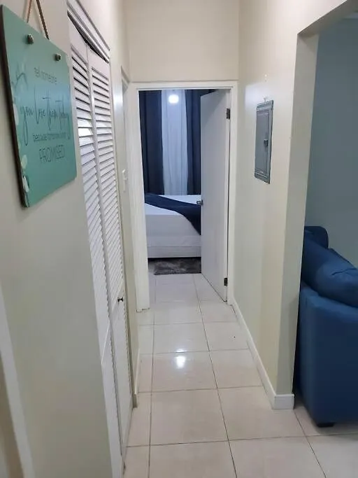 Jacaranda Gated Calm Apartman Sydenham Pen