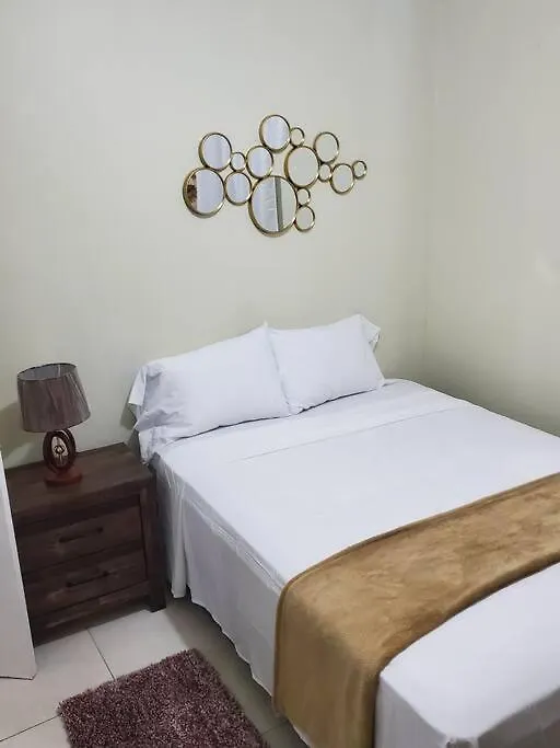 Jacaranda Gated Calm Apartman Sydenham Pen