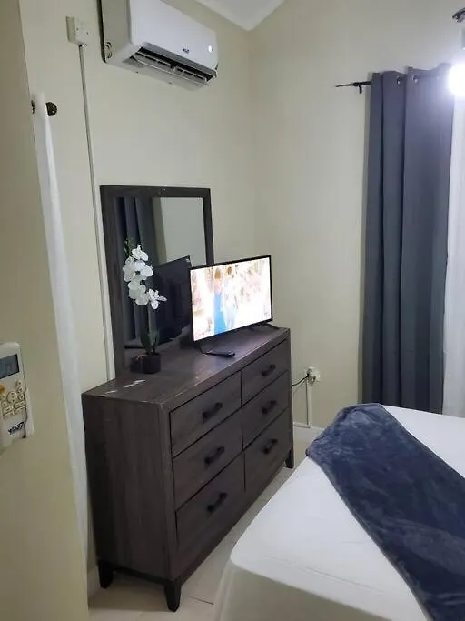 Jacaranda Gated Calm Apartman Sydenham Pen