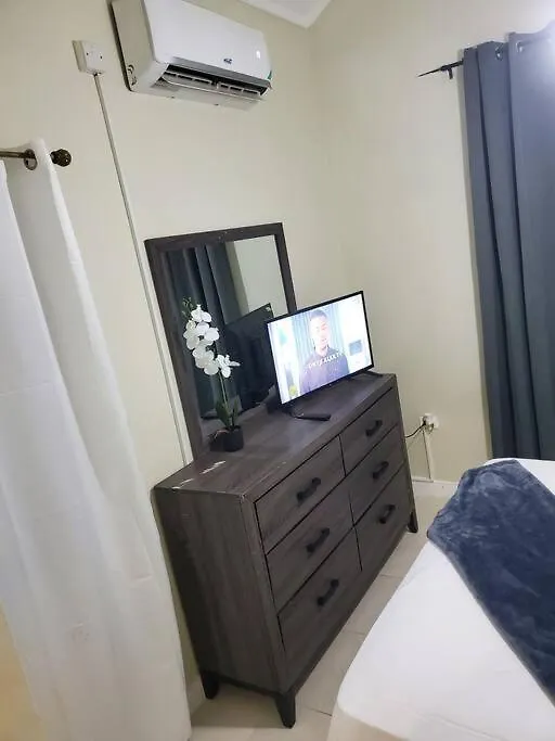 Jacaranda Gated Calm Apartman Sydenham Pen